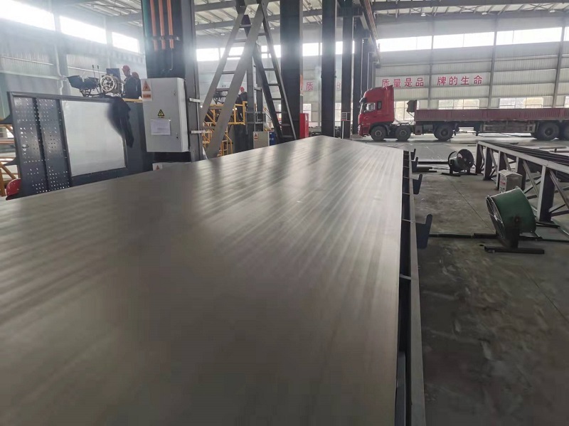 金屬?gòu)?fù)合板